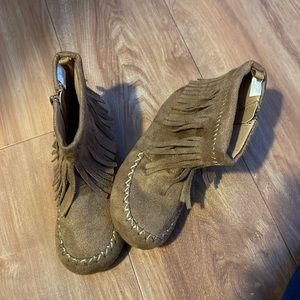 Girls size 11 boots